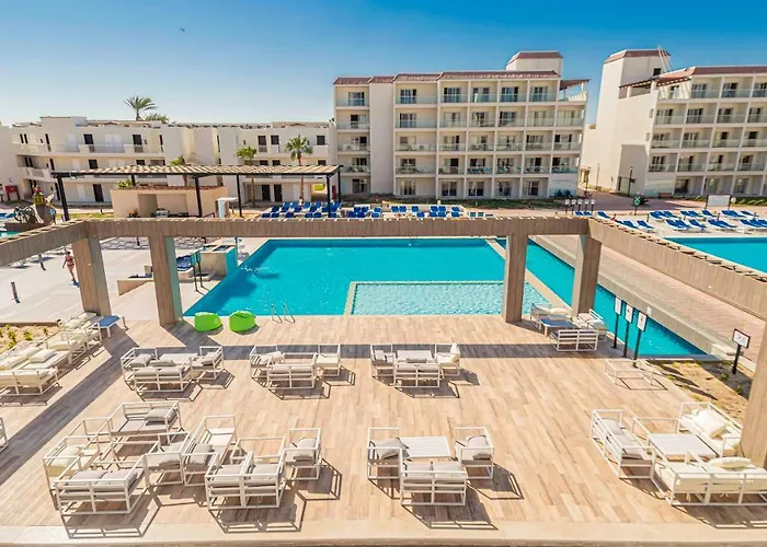 Amarina Abu Soma & Aquapark 5*