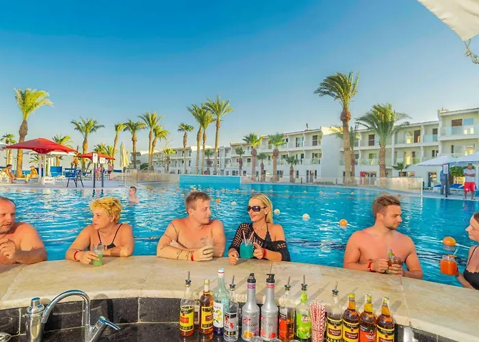 Amarina Abu Soma & Aquapark 5*