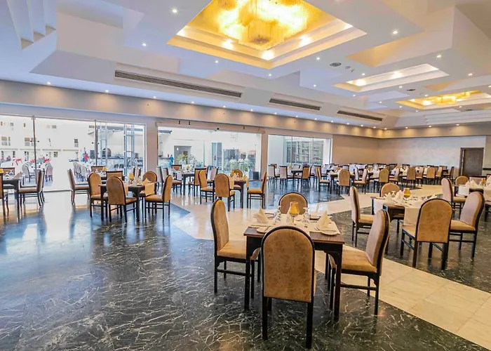 Amarina Abu Soma & Aquapark Resort 5*