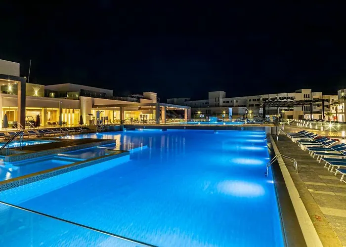 Amarina Abu Soma & Aquapark Resort