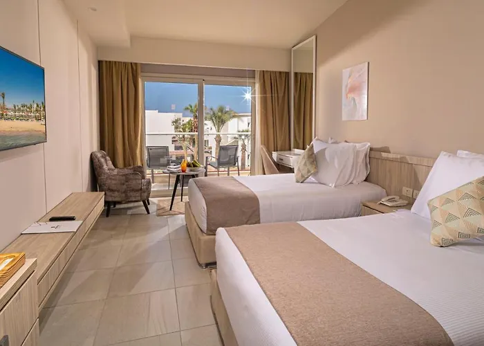 Amarina Abu Soma & Aquapark Resort