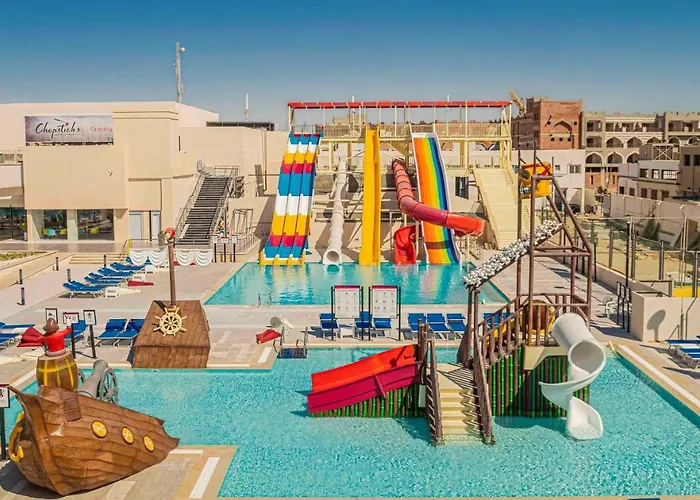 Amarina Abu Soma & Aquapark Resort 5*