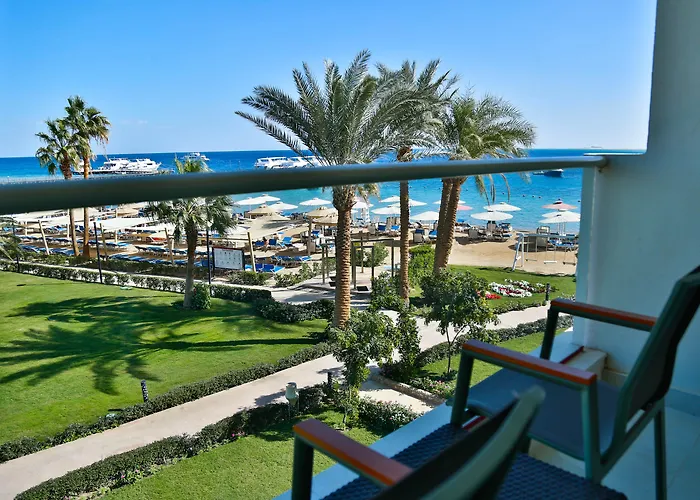 Amarina Abu Soma & Aquapark Resort 5*